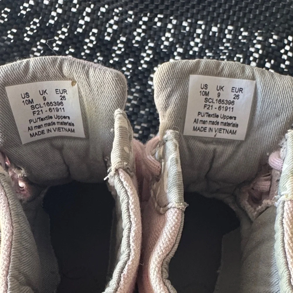 Sperry Kids Pink and Cream Boots